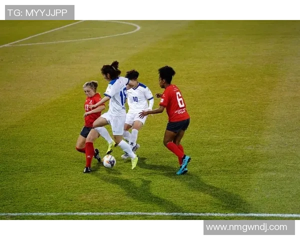 足球明星卡尔美的精彩瞬间与经典形象全景展示