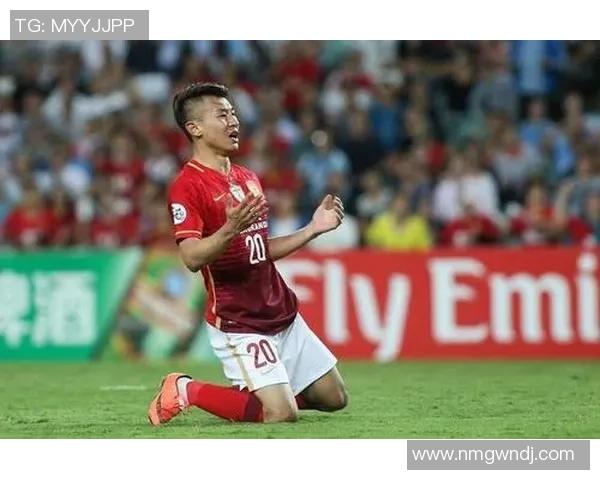 足球明星专访揭秘他们的职业生涯与生活点滴的精彩故事