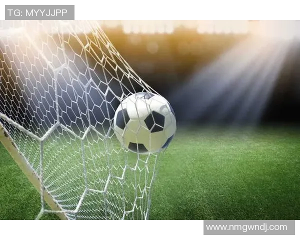 足球明星局部照片展现运动之美与激情瞬间的魅力与力量